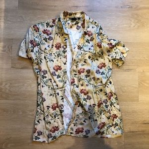 Floral print short sleeve shirt